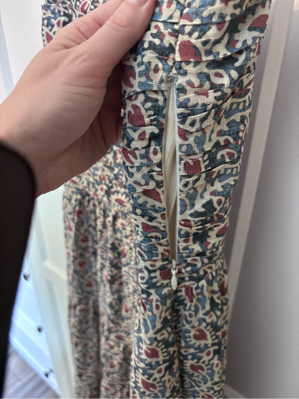 PAIGE Smocked Floral Midi Dress | Size 0 | Pockets | Cottagecore - Picture 4 of 8